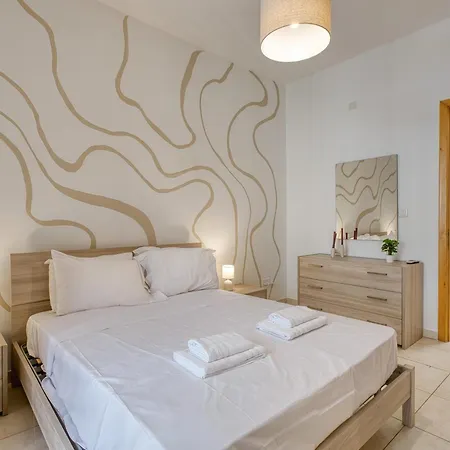 3br In Spinola Bay With Sunny Balcony And Ac