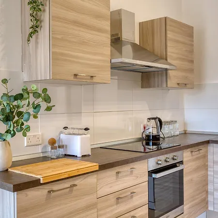 Appartamento 3br In Spinola Bay With Sunny Balcony And Ac *