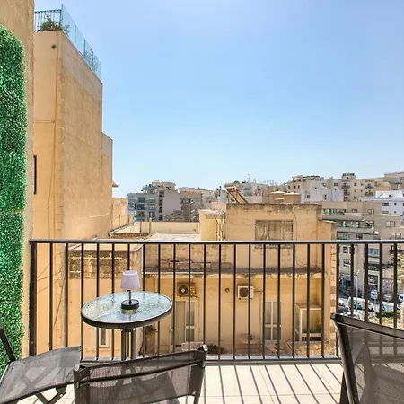 Appartamento 3br In Spinola Bay With Sunny Balcony And Ac